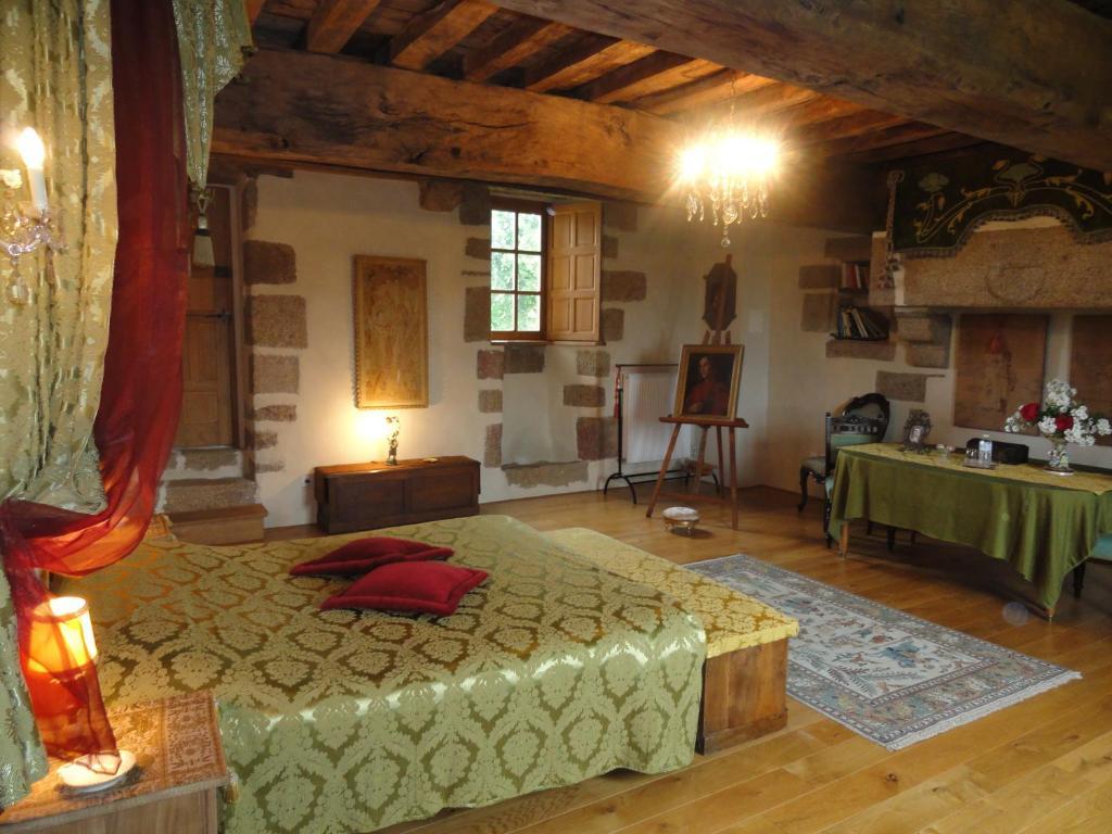 مبيت وإفطار Maen Roch Manoir De La Branche الغرفة الصورة